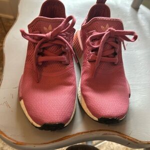 Women’s Adidas size 7